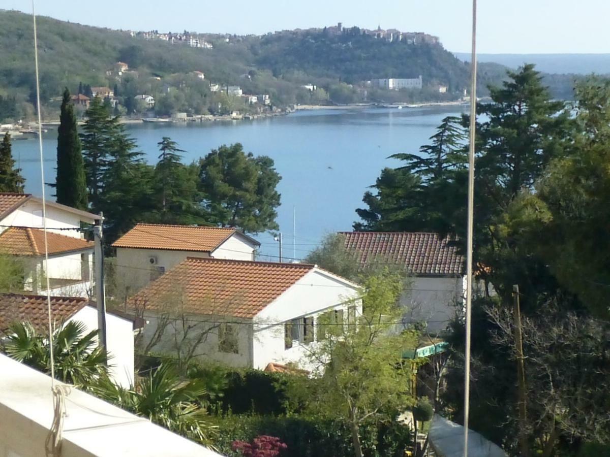 Apartments Vila Lavanda Omišalj Buitenkant foto